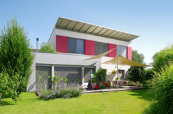 haus-terrasse-sonnensegel_fl