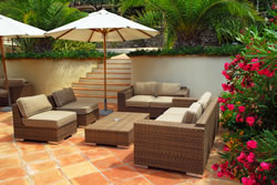 terrasse-gartenmoebel-treppe fl