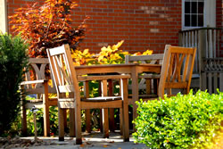 terrasse-klinker-vorgarten-gartenmoebel_fl